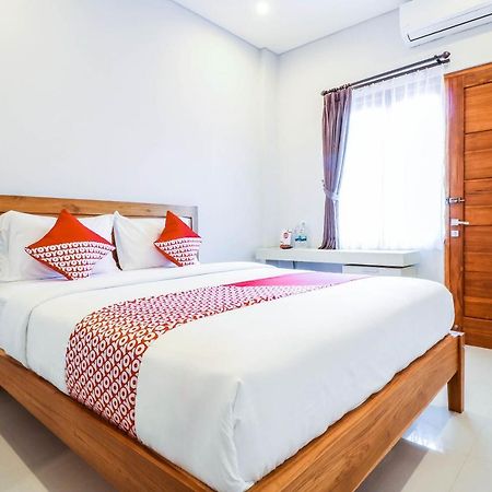 Oyo 1200 Kencana Residence Jimbaran Екстериор снимка