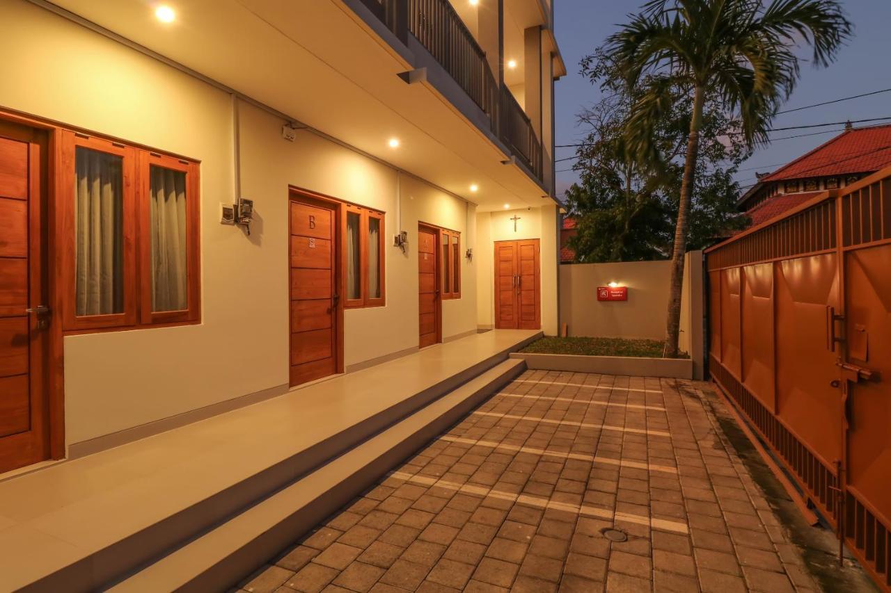 Oyo 1200 Kencana Residence Jimbaran Екстериор снимка